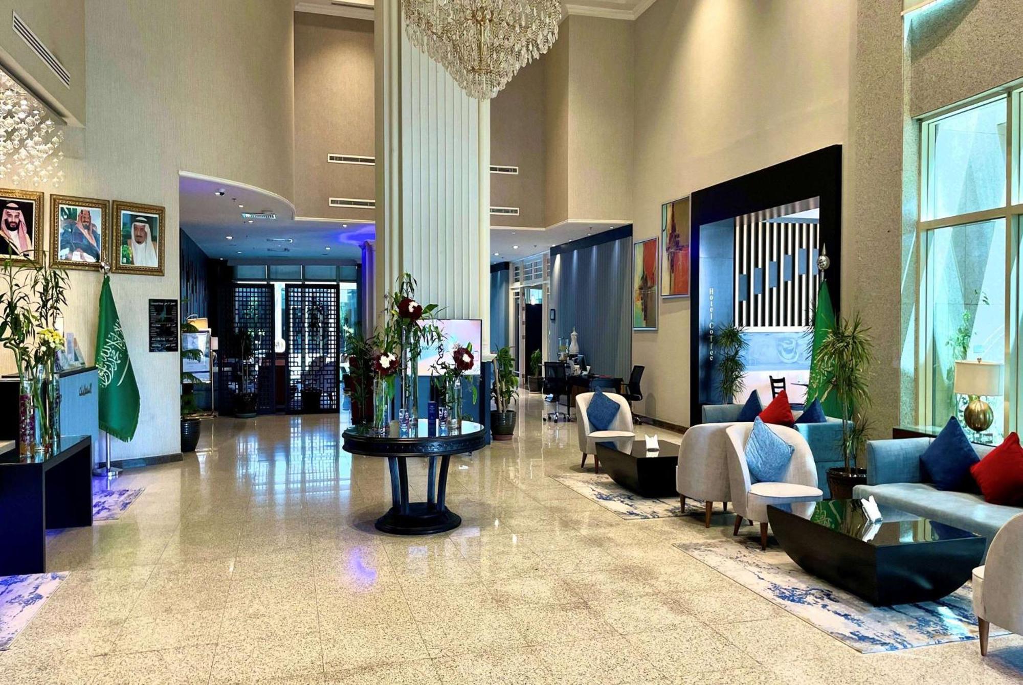 Ramada Hotel & Suites By Wyndham Al Qassim Al Bukayriah Exterior foto